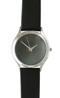 D231-25131
Case material: brass
Braclet material: genuine leather
Movement type: quartz-mechanical