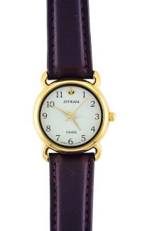 D70-15112
Case material: alloy
Braclet material: genuine leather
Movement type: quartz-mechanical