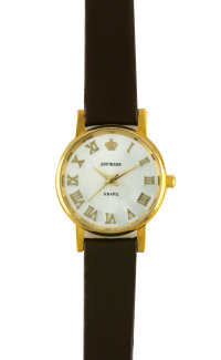 D74-15122
Case material: alloy
Braclet material: genuine leather
Movement type: quartz-mechanical